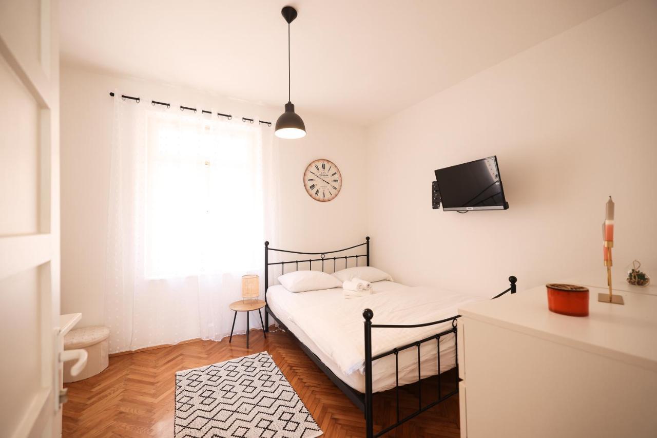 Cozy Studio Apartments In City Centar Stosija Zadar Exteriör bild